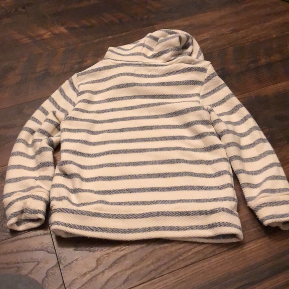 Perfect beach pullover - Picture 6 of 6